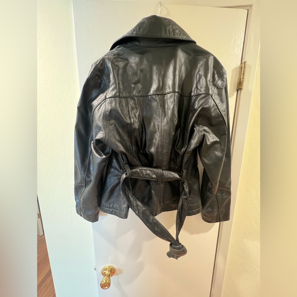 Vintage-ish (90s/early 00s) Wilson’s Genuine Leather Coat